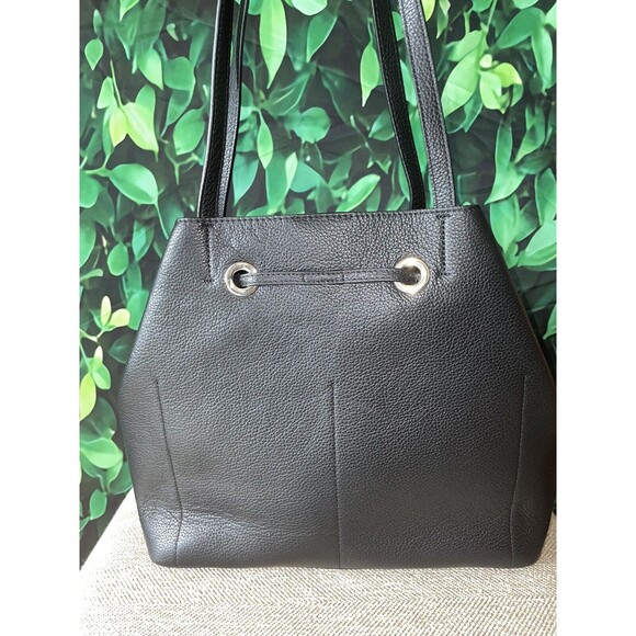 🖤 FURLA Black Leather Bucket Tote Handbag – Excellent Condition - Picture 2 of 13
